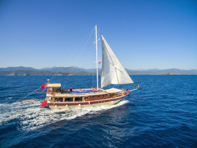 Famous 12 Island Boat Tours in Fethiye